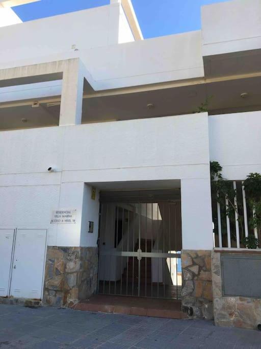 Piso En La Primera Linea Del Mar Con 2 Dormitorios Бенидорм Екстериор снимка