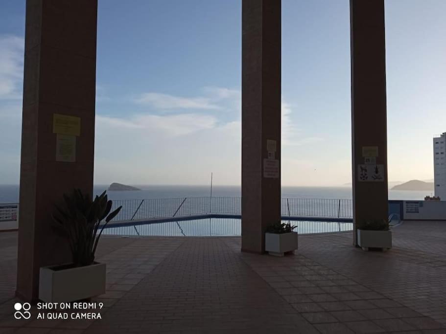 Piso En La Primera Linea Del Mar Con 2 Dormitorios Бенидорм Екстериор снимка