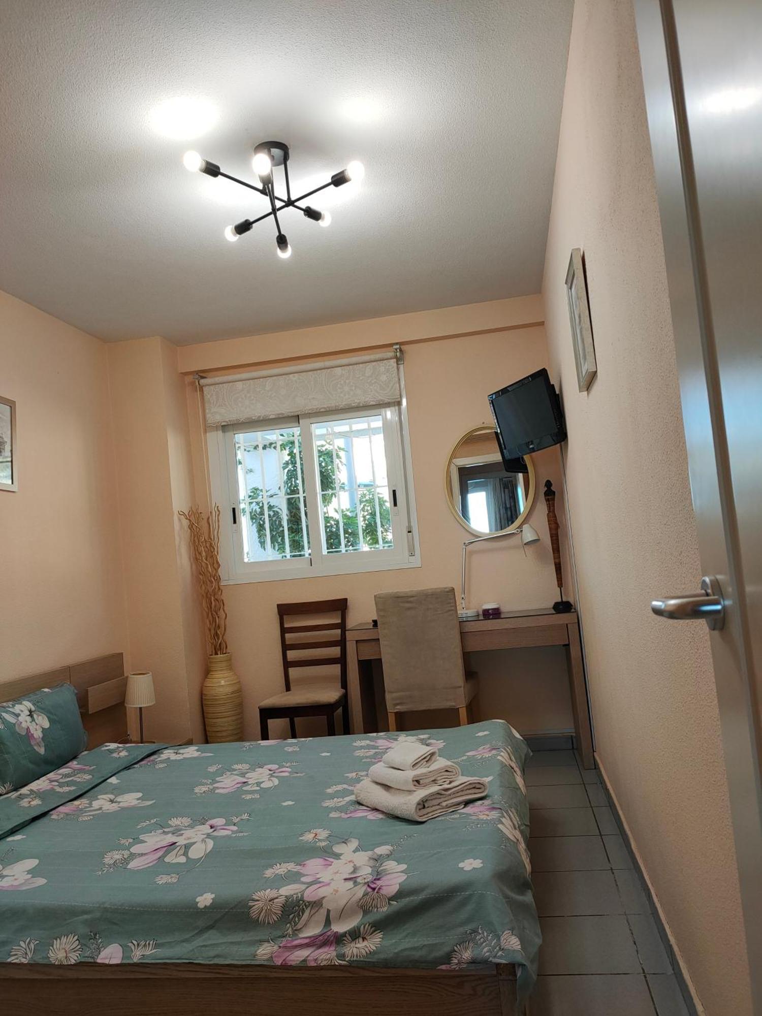 Piso En La Primera Linea Del Mar Con 2 Dormitorios Бенидорм Екстериор снимка
